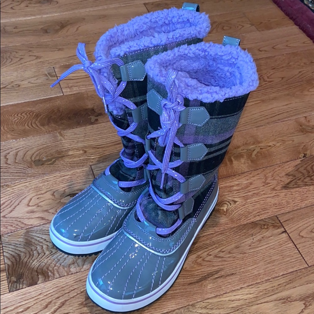 Brand New Kids Sketchers Boots